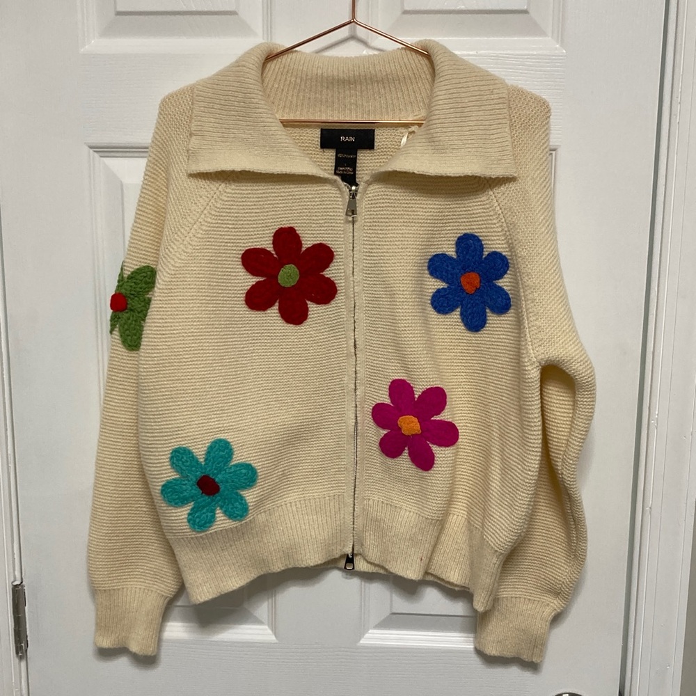 Rain Cream‎ Flower Pop Cardigan